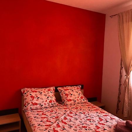 Апартаменты Apartament Ally'S Оршова Экстерьер фото